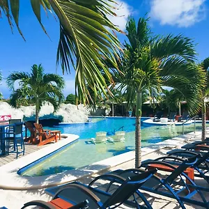 Hostel The Ritz Willemstad