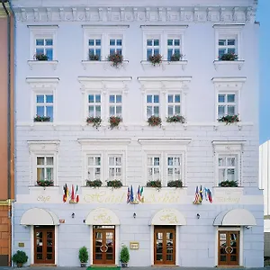 Hotel Arbes ***
